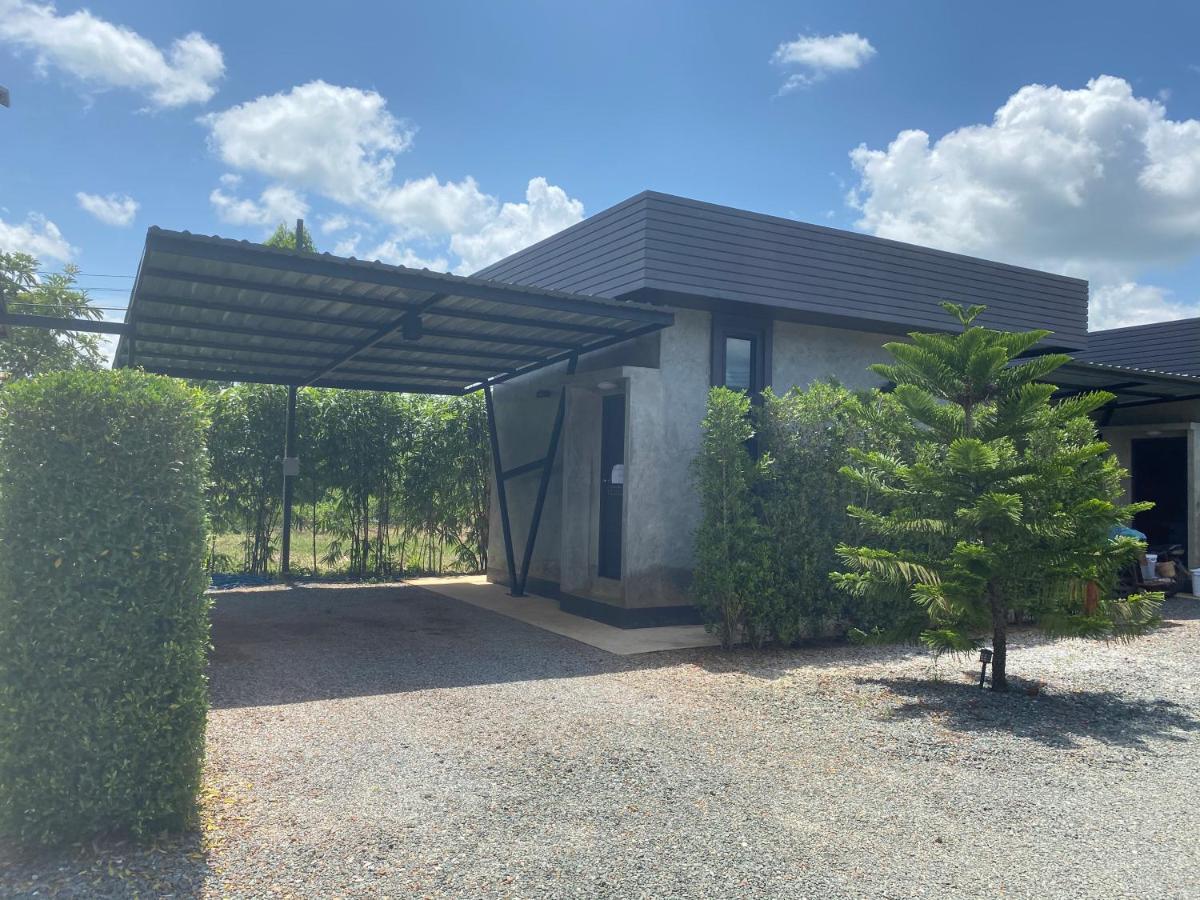 Hotel The Loft House Sakaeo Watthana Nakhon Exterior foto