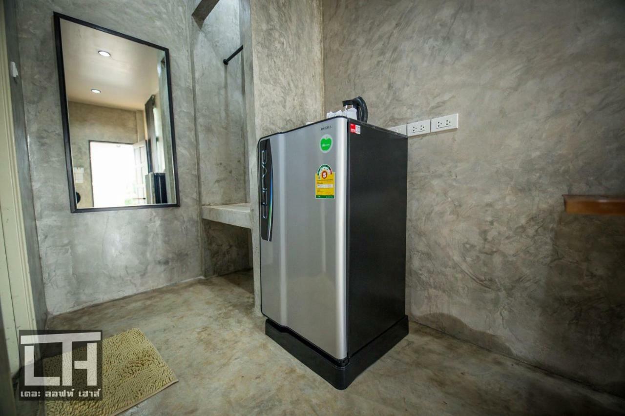 Hotel The Loft House Sakaeo Watthana Nakhon Exterior foto