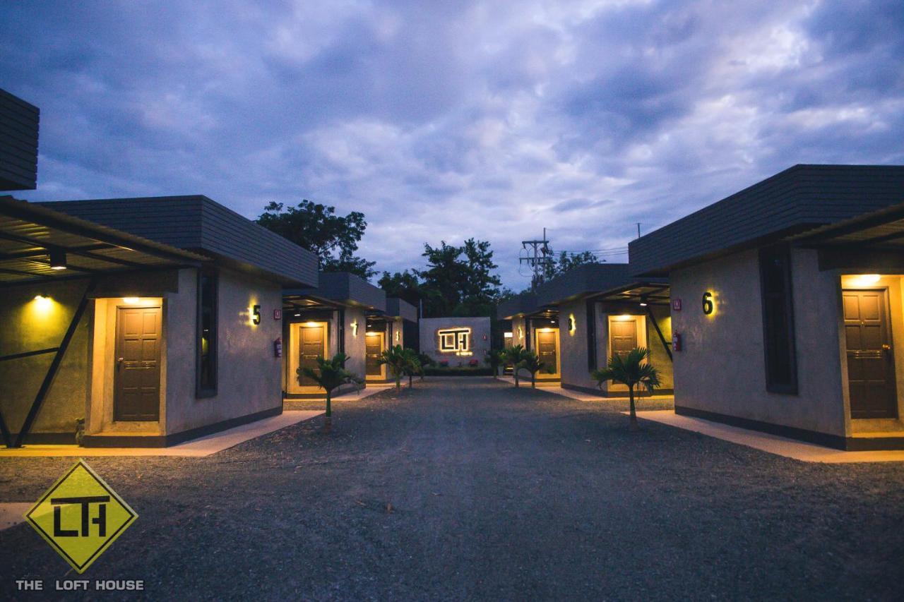 Hotel The Loft House Sakaeo Watthana Nakhon Exterior foto